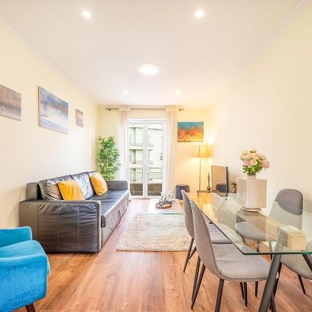 ליסבון Guestready - Happy Home In Santa Cruz מראה חיצוני תמונה